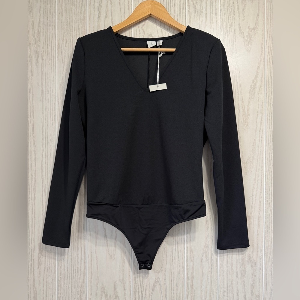 JOIE BODYSUIT Black Long Sleeve V Neck Puff Shoulder Sleeve Thong Back MEDIUM